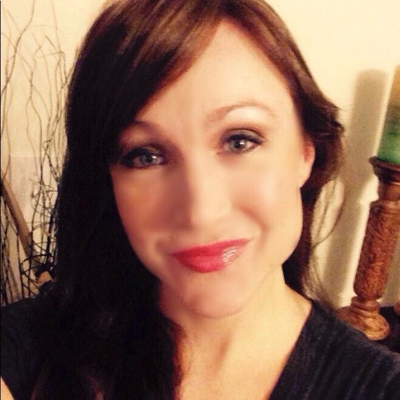 Meet your Posher, Betty - Picture 2 of 2